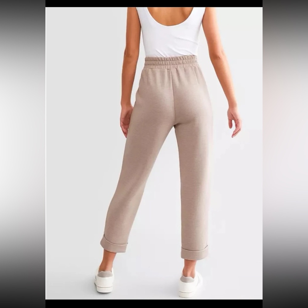 Varley The Rolled Cuff Pants in Taupe Marl size Large - Picture 7 of 12